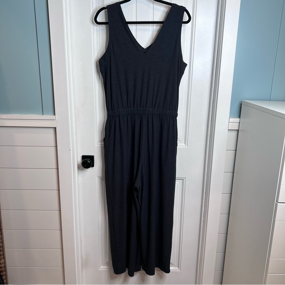 Old Navy Marled Black ‘Breathe On’ Sleeveless Jumpsuit. Size Large. - Picture 2 of 11